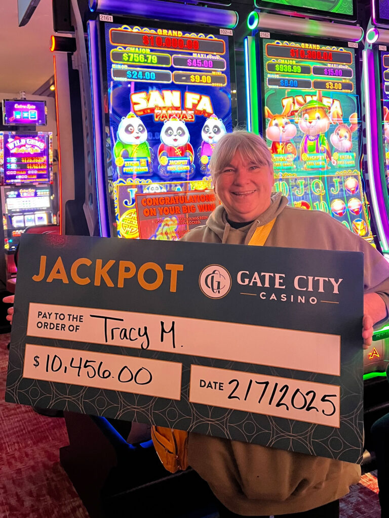 Tracy M won $10,456.00 on San Fa Pandas